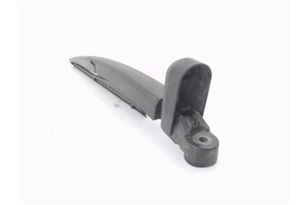 Recambio de brazo limpiaparabrisas trasero para toyota verso (aur2/zgr2) 1.6 active referencia OEM IAM 8524105090  