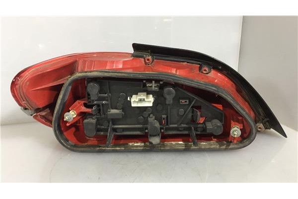 Recambio de piloto trasero derecho para peugeot 406 berlina (s1/s2) 2.0 hdi 110 referencia OEM IAM 9630364777  