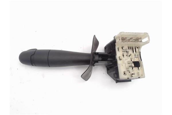 Recambio de mando limpiaparabrisas para renault clio ii fase ii (b/cb0) referencia OEM IAM   