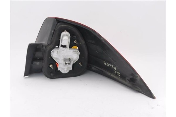 Recambio de piloto trasero izquierdo para renault megane ii sedán (lm0/1_) 1.5 dci referencia OEM IAM 8200142682  