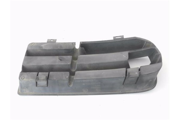 Recambio de rejilla paragolpes delantero izquierda para volkswagen golf iv berlina (1j1) 1.6 referencia OEM IAM 1J0853665B  