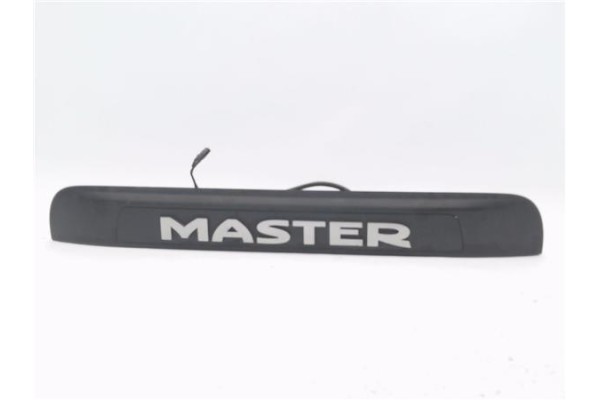 Recambio de moldura porton trasero para renault master iii combi 2.3 l1h1 3,0t referencia OEM IAM 265120001R  