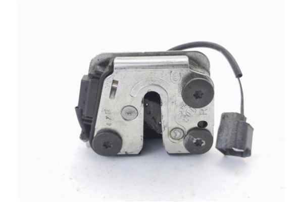 Recambio de cierre electromagnetico trasero derecho para renault master iii combi 2.3 l1h1 3,0t referencia OEM IAM I120009  