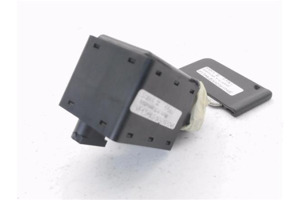 Recambio de modulo electronico para renault scenic ii (jm) 1.9 dynamique referencia OEM IAM 8200033233  