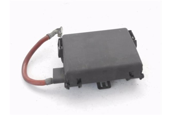 Recambio de caja fusibles/rele para volkswagen golf iv berlina (1j1) 1.9 advance referencia OEM IAM 1J0937550  