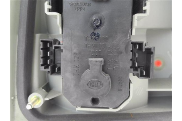 Recambio de piloto trasero derecho para volvo serie 960 berlina/familiar 2.5 24v berlina referencia OEM IAM 9126861 9126886 