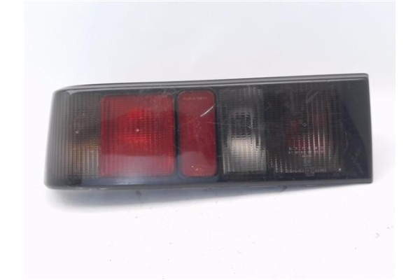 Recambio de piloto trasero izquierdo para ford sierra berlina 1.6 bravo referencia OEM IAM 6151243  