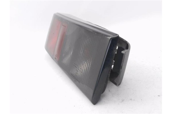Recambio de piloto trasero izquierdo para ford sierra berlina 1.6 bravo referencia OEM IAM 6151243  