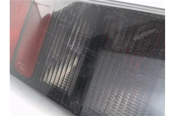Recambio de piloto trasero izquierdo para ford sierra berlina 1.6 bravo referencia OEM IAM 6151243  