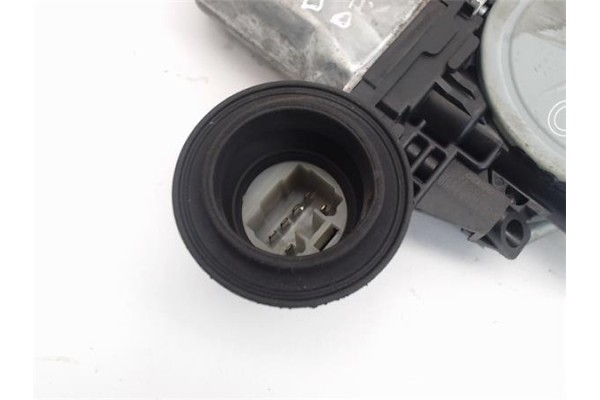 Recambio de elevalunas electrico delantero derecho para suzuki swift berlina (rs/mz) referencia OEM IAM   