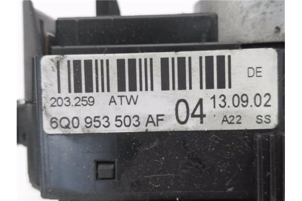 Recambio de mando intermitencia para volkswagen polo iv (9n1) 1.4 16v referencia OEM IAM 6Q0953503AF 6Q0959653 