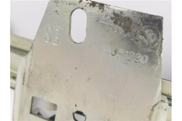 Recambio de elevalunas electrico delantero izquierdo para fiat seicento (187) 1.1 (187axb, 187axb1a) referencia OEM IAM 4651290 