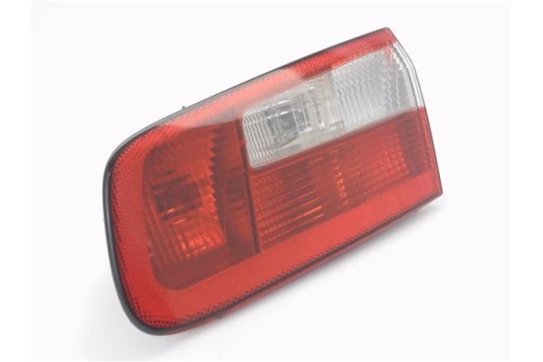 Recambio de piloto porton trasero derecho para renault laguna ii (xgo) 1.9d dci (120) referencia OEM IAM 8200002476 23460202 