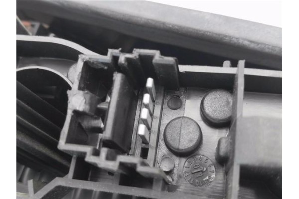 Recambio de piloto porton trasero derecho para renault laguna ii (xgo) 1.9d dci (120) referencia OEM IAM 8200002476 23460202 