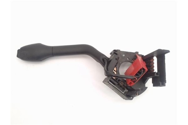 Recambio de mando limpiaparabrisas para volkswagen polo iv (9n1) referencia OEM IAM BK701408008  