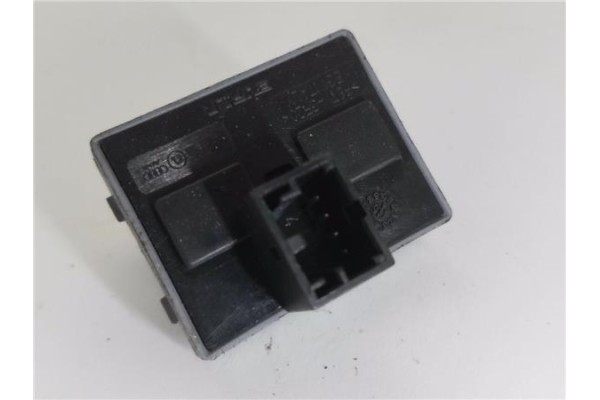 Recambio de mando elevalunas delantero izquierdo para volkswagen polo iv (9n1) 1.4 16v referencia OEM IAM 6Q0959858  