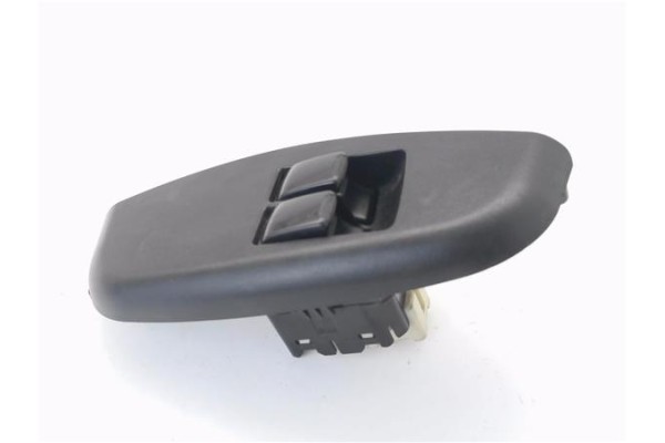 Recambio de mando elevalunas delantero izquierdo para chevrolet kalos 1.2 se referencia OEM IAM 621W04750  