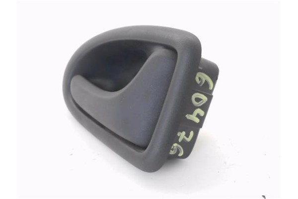 Recambio de manilla int. puerta trasero derecha para renault clio ii (xbo) 1.5d dci 80cv referencia OEM IAM 7700423888  