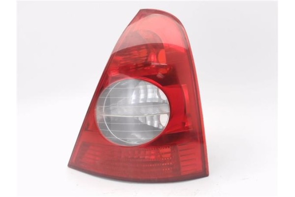 Recambio de piloto trasero derecho para renault clio ii (xbo) 1.5d dci 80cv referencia OEM IAM 8200071414  