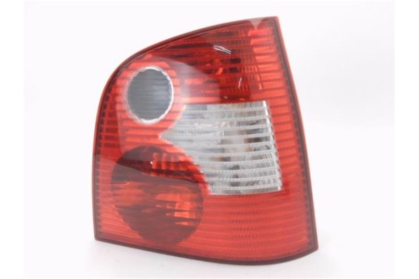 Recambio de piloto trasero derecho para volkswagen polo iv (9n1) 1.4 16v referencia OEM IAM 6Q6945112A  