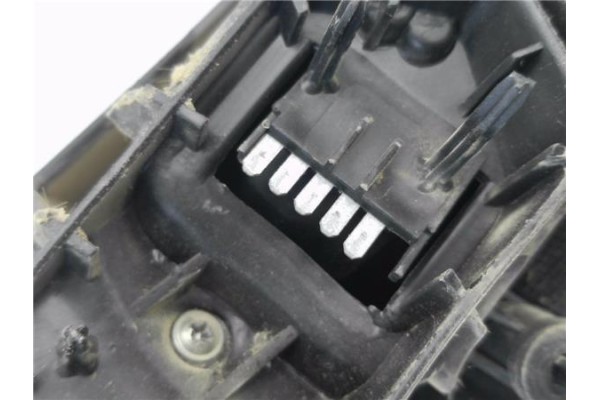 Recambio de piloto trasero izquierdo para opel corsa c 1.7 dti referencia OEM IAM 9114336 89302171 
