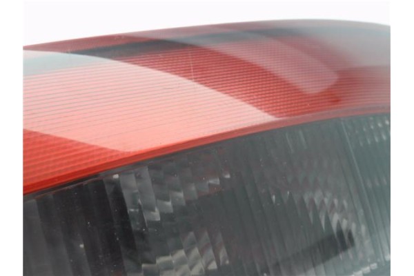 Recambio de piloto trasero izquierdo para opel corsa c 1.7 dti referencia OEM IAM 9114336 89302171 
