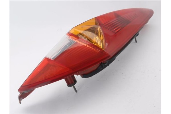 Recambio de piloto trasero derecho para fiat ii punto (188) berlina 1.2 16v 80 (188.233, .235, .253, .255, .333, .353, .639, .63