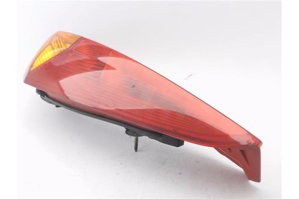 Recambio de piloto trasero derecho para fiat ii punto (188) berlina 1.2 16v 80 (188.233, .235, .253, .255, .333, .353, .639, .63