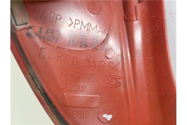 Recambio de piloto trasero derecho para fiat ii punto (188) berlina 1.2 16v 80 (188.233, .235, .253, .255, .333, .353, .639, .63