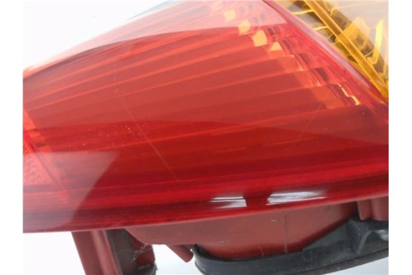 Recambio de piloto trasero derecho para fiat ii punto (188) berlina 1.2 16v 80 (188.233, .235, .253, .255, .333, .353, .639, .63