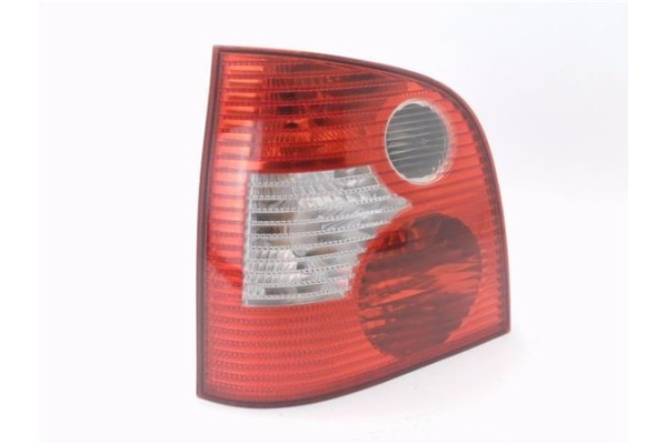 Recambio de piloto trasero izquierdo para volkswagen polo iv (9n1) 1.4 16v referencia OEM IAM 6Q6945095G 6Q6945111A 