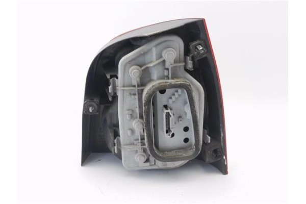 Recambio de piloto trasero izquierdo para volkswagen polo iv (9n1) 1.4 16v referencia OEM IAM 6Q6945095G 6Q6945111A 