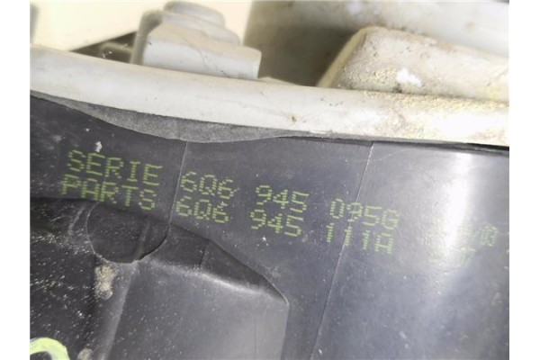 Recambio de piloto trasero izquierdo para volkswagen polo iv (9n1) 1.4 16v referencia OEM IAM 6Q6945095G 6Q6945111A 