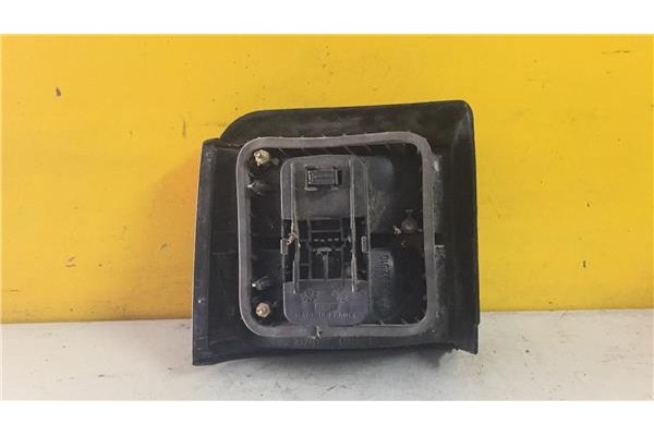 Recambio de piloto trasero derecho para renault r 21 berlina (b/l48) 1.8 tse referencia OEM IAM 7700792910  