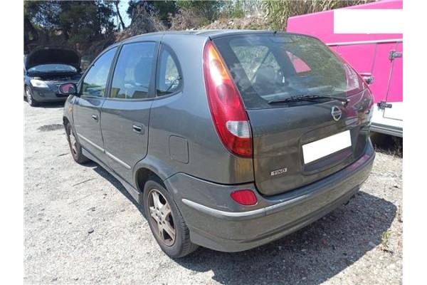 nissan almera tino (v10m) del año 2004