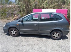 nissan almera tino (v10m) del año 2004
