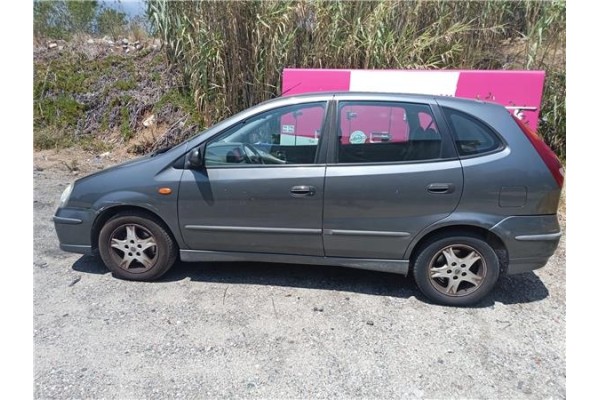 nissan almera tino (v10m) del año 2004