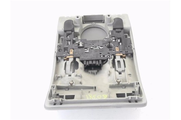 Recambio de luz delantero central techo para audi a3 (8p1) 2.0 fsi ambiente referencia OEM IAM 8P0947135D 16781020 