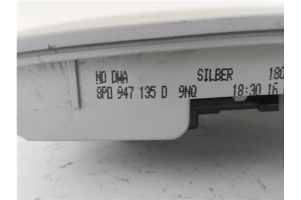 Recambio de luz delantero central techo para audi a3 (8p1) 2.0 fsi ambiente referencia OEM IAM 8P0947135D 16781020 