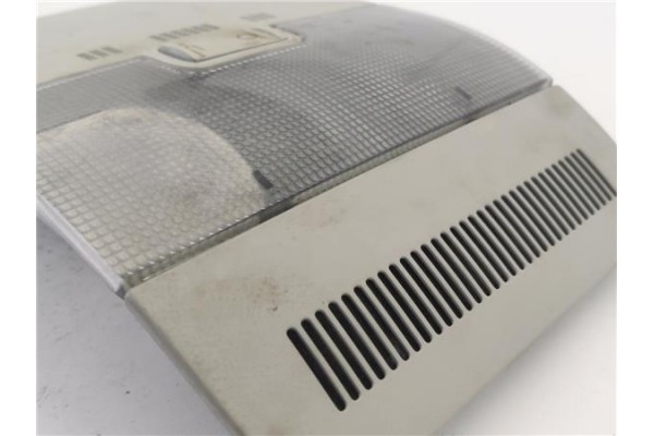 Recambio de luz delantero central techo para audi a3 (8p1) 2.0 fsi ambiente referencia OEM IAM 8P0947135D 16781020 