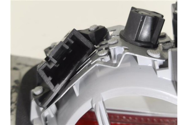 Recambio de piloto porton trasero derecho para bmw serie 3 coupe (e92) 2.0 320d referencia OEM IAM 63217162300 480302 