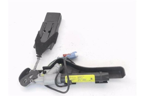 Recambio de anclaje cinturon delantero derecho para citroen c2 1.4 hdi referencia OEM IAM 9639873877 TRW33022955 