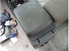 Recambio de consola para toyota land cruiser (j12) 3.0 d-4d (kdj120) referencia OEM IAM 5891060020E0  