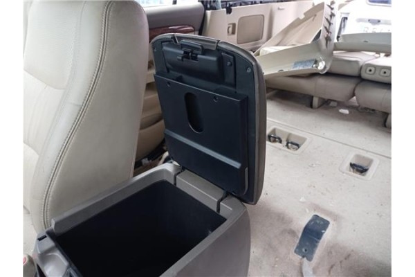 Recambio de consola para toyota land cruiser (j12) 3.0 d-4d (kdj120) referencia OEM IAM 5891060020E0  