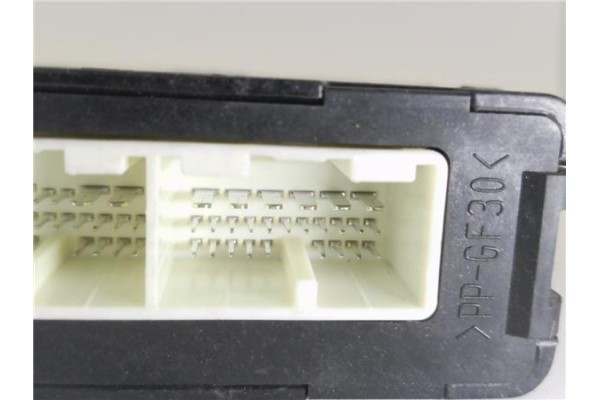 Recambio de centralita para toyota prius + (zvw40) 1.8 advance referencia OEM IAM 8953576011 791005780 