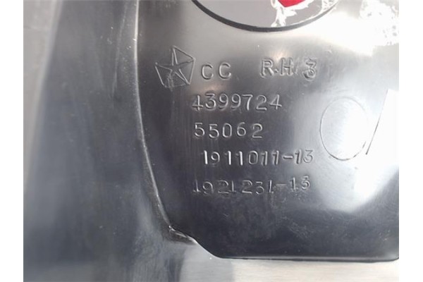 Recambio de piloto trasero derecho para chrysler voyager gs referencia OEM IAM 4399724  