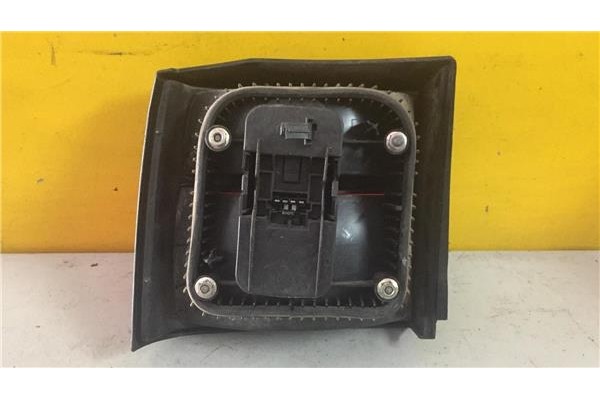 Recambio de piloto trasero derecho para renault r 21 berlina (b/l48) 1.7 referencia OEM IAM   