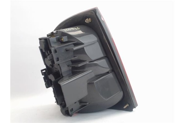 Recambio de piloto trasero derecho para skoda octavia berlina (1u2) referencia OEM IAM 1U6945112A  