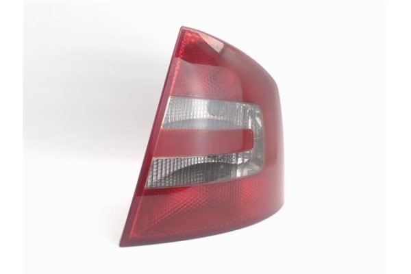Recambio de piloto trasero derecho para skoda octavia berlina (1z3) referencia OEM IAM 1Z5945112A  