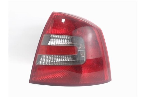 Recambio de piloto trasero derecho para skoda octavia berlina (1z3) referencia OEM IAM 1Z5945112A  